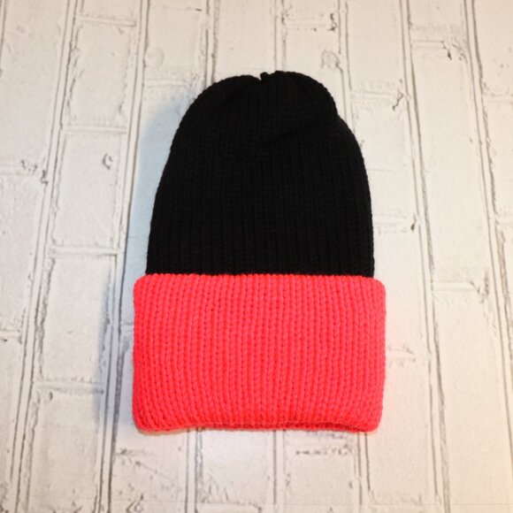 🧨 Handmade Reversible Neon Coral & Black Knitted Beanie - Picture 6 of 7